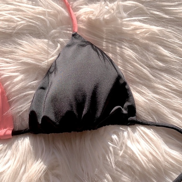 Victoria’s Secret Colorblock Triangle Padded Bikini Top Swimsuit - Picture 5 of 9